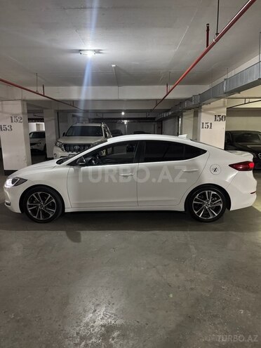 Hyundai Avante 2016, 140,000 km - 1.6 l - Bakı