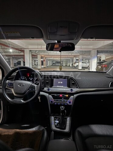 Hyundai Avante 2016, 140,000 km - 1.6 l - Bakı