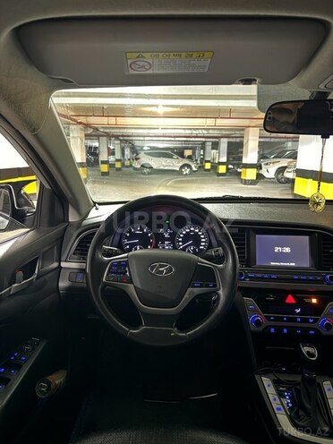 Hyundai Avante 2016, 140,000 km - 1.6 l - Bakı