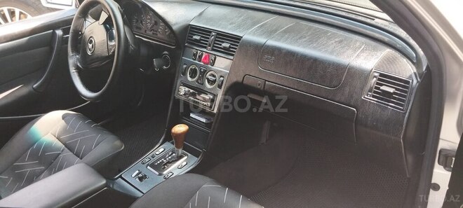 Mercedes C 200 1998, 183,654 km - 2.0 l - Ağcabədi