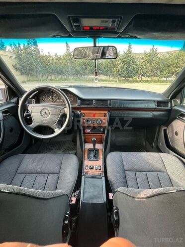 Mercedes E 200 1996, 90,445 km - 2.0 l - Bakı