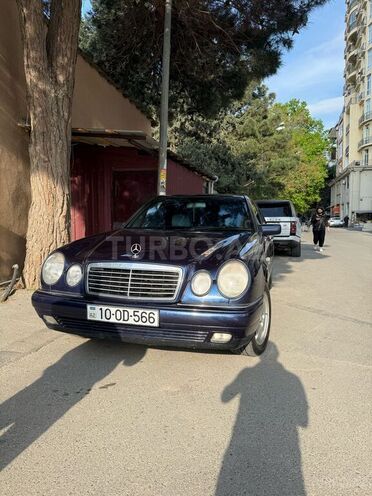 Mercedes E 240 1998, 200,000 km - 2.4 l - Bakı