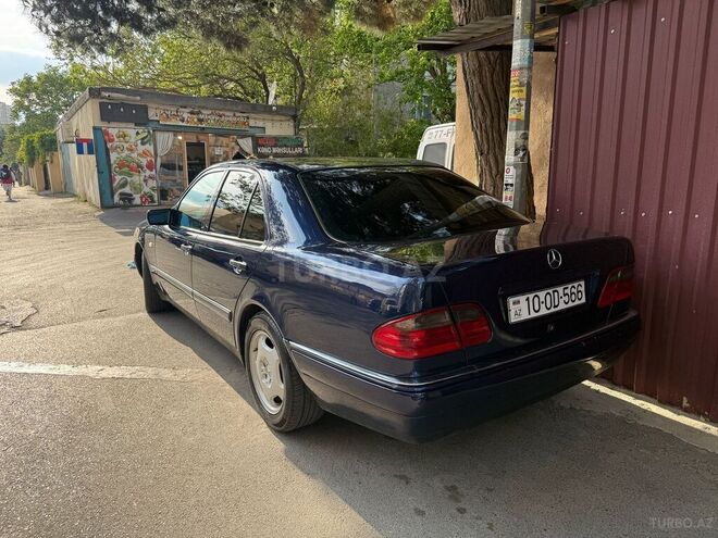 Mercedes E 240 1998, 200,000 km - 2.4 l - Bakı