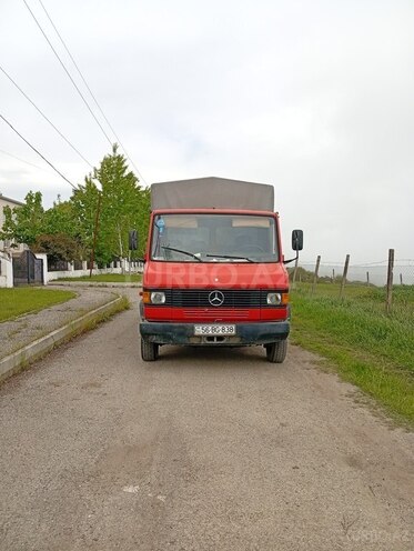 Mercedes 609 D 1991, 355,000 km - 3.9 l - Şamaxı