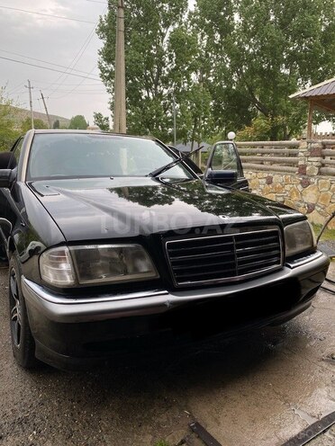 Mercedes C 220 1994, 541,563 km - 2.2 l - Bərdə