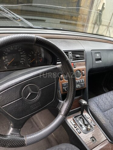 Mercedes C 220 1994, 541,563 km - 2.2 l - Bərdə