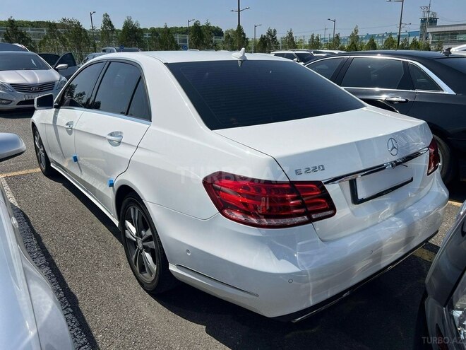 Mercedes E 200 d 2015, 210,000 km - 2.2 l - Bakı