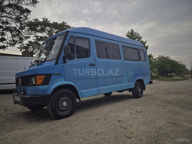 Mercedes 208 D 1990, 10,053 km - 2.5 l - Siyəzən