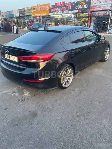 Hyundai Elantra 2017, 180,000 km - 2.0 l - Bakı