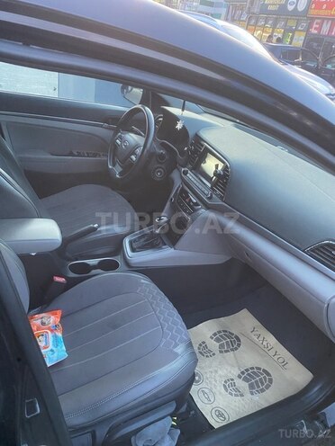 Hyundai Elantra 2017, 180,000 km - 2.0 l - Bakı