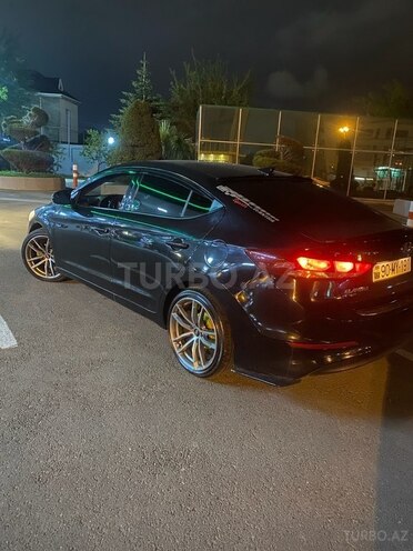 Hyundai Elantra 2017, 180,000 km - 2.0 l - Bakı