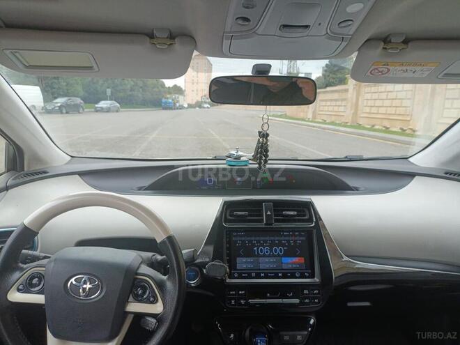 Toyota Prius 2018, 150,000 km - 1.8 л - Bakı