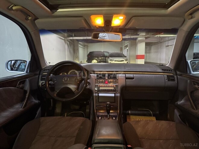 Mercedes E 240 2001, 348,000 km - 2.6 л - Bakı