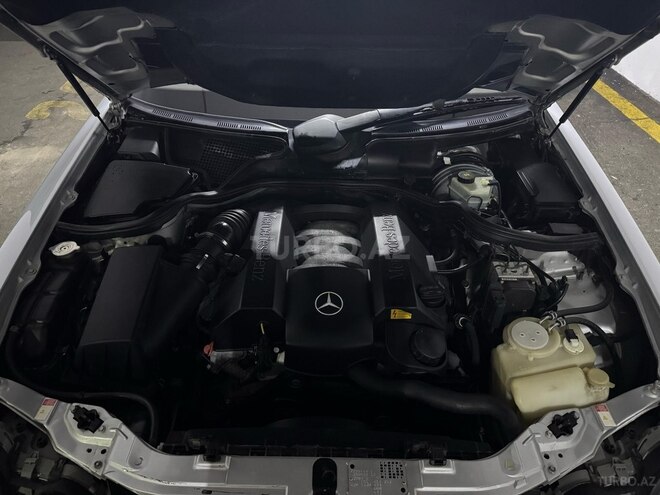 Mercedes E 240 2001, 348,000 km - 2.6 л - Bakı
