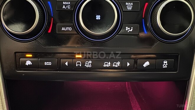 Land Rover Discovery Sport-17