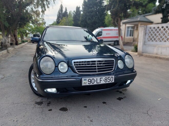 Mercedes E 220 d 2000, 490,000 km - 2.2 l - Salyan