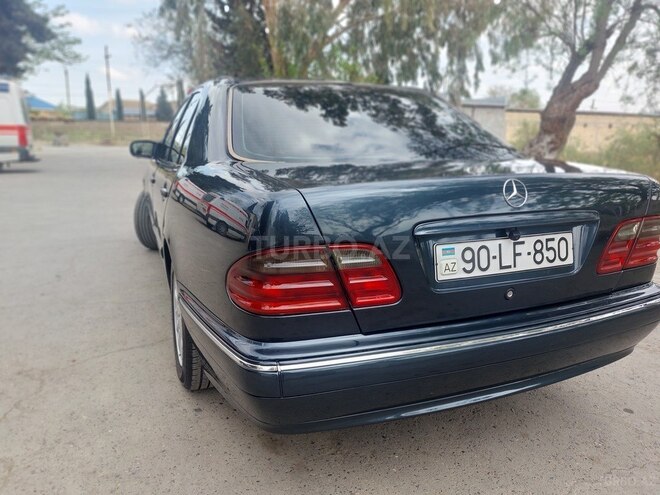 Mercedes E 220 d 2000, 490,000 km - 2.2 l - Salyan