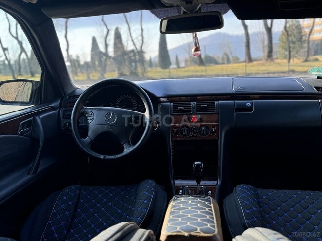 Mercedes E 220 d 2001, 434,000 km - 2.2 l - Bakı