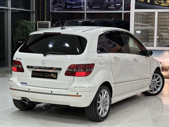 Mercedes B 170-7