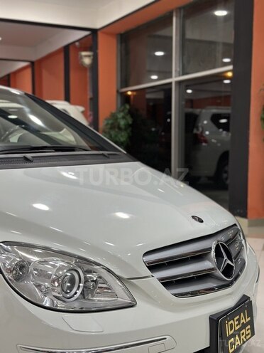 Mercedes B 170-3