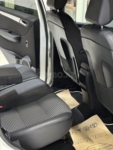 Mercedes B 170-26