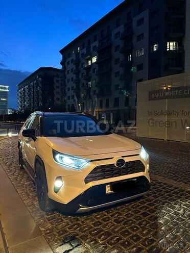 Toyota RAV4-2