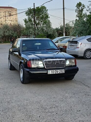 Mercedes E 220 1995, 56,321 km - 2.2 l - Sumqayıt