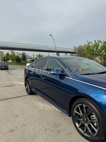 Hyundai Sonata-4