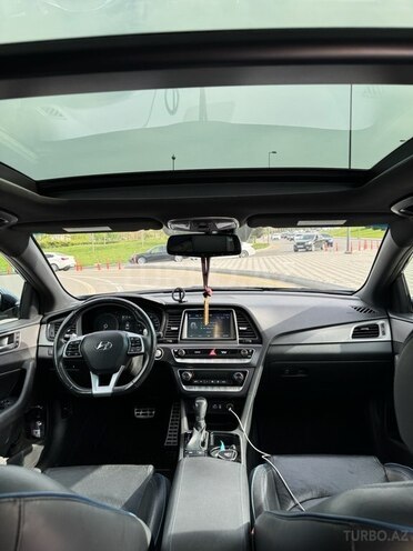 Hyundai Sonata-11