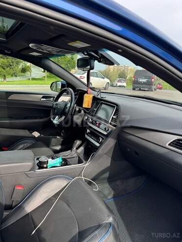 Hyundai Sonata-9