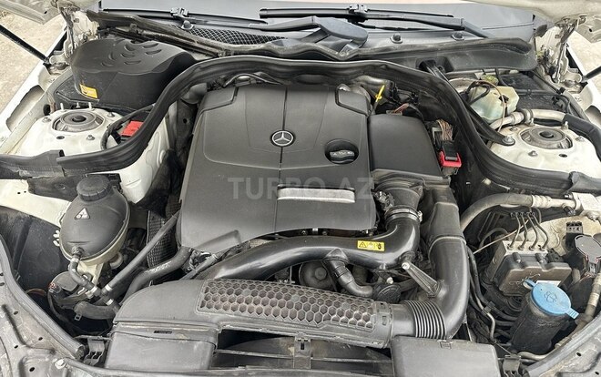 Mercedes E 200 2013, 250,000 km - 1.8 l - Bakı