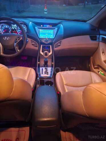 Hyundai Elantra 2012, 217,261 km - 1.8 l - Şəki