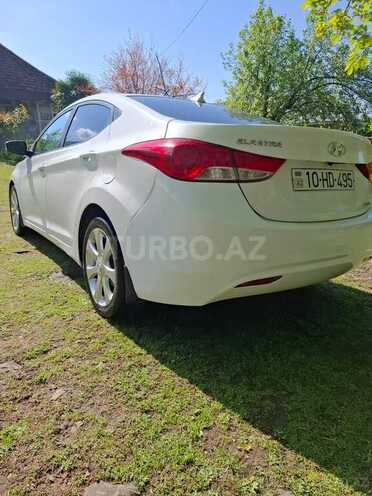 Hyundai Elantra 2012, 217,261 km - 1.8 l - Şəki