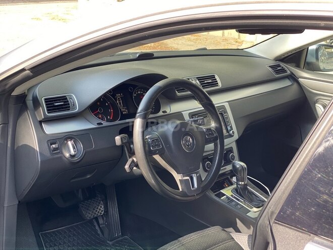 Volkswagen Passat CC-6