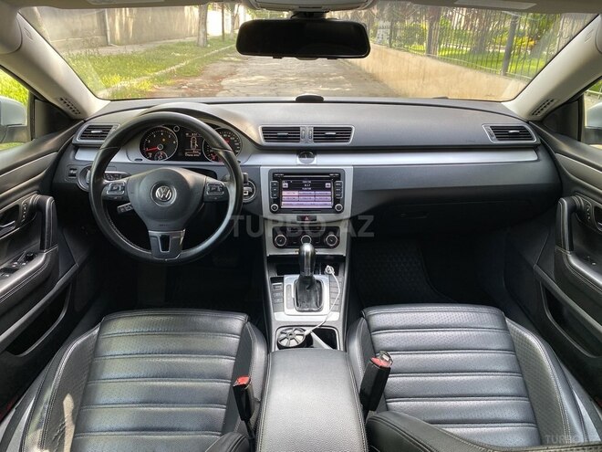 Volkswagen Passat CC-2