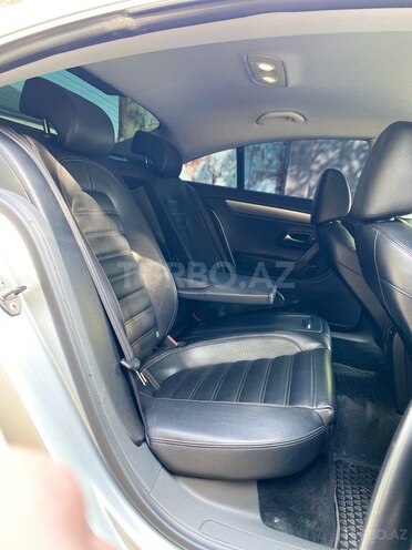 Volkswagen Passat CC-11