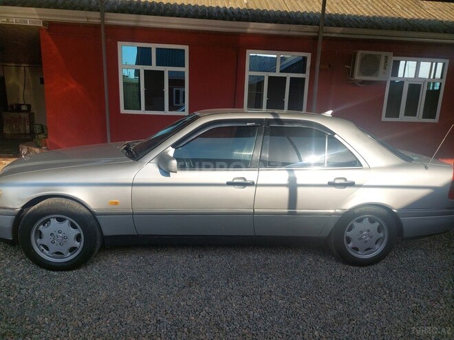 Mercedes C 200 1996, 347,153 km - 2.0 l - Biləsuvar