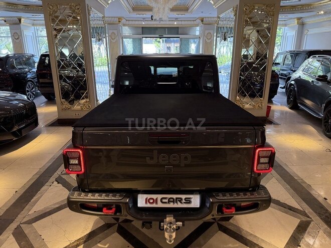 Jeep Gladiator-8