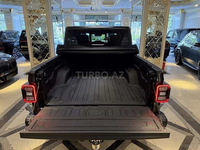 Jeep Gladiator-14
