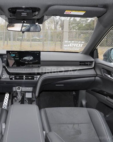Toyota Camry-5
