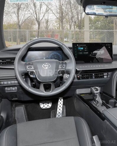 Toyota Camry-6