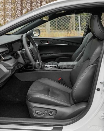 Toyota Camry-7