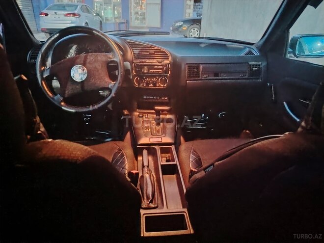 BMW 318 1992, 450,000 km - 1.8 л - Qazax