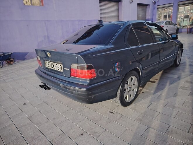 BMW 318 1992, 450,000 km - 1.8 л - Qazax