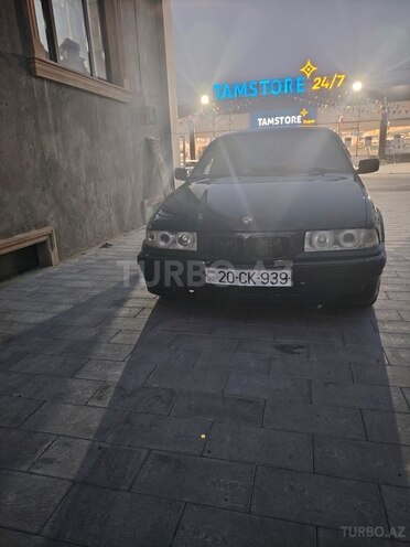 BMW 318 1992, 450,000 km - 1.8 л - Qazax