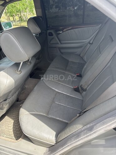 Mercedes E 320 1998, 250,000 km - 3.2 l - Bakı