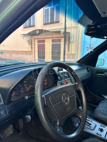 Mercedes C 220 d 2000, 573,000 km - 2.2 l - Yevlax