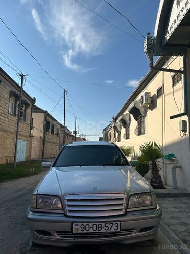 Mercedes C 220 d 2000, 573,000 km - 2.2 l - Yevlax