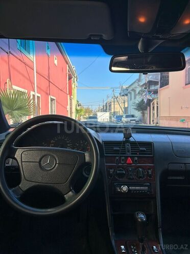 Mercedes C 220 d 2000, 573,000 km - 2.2 l - Yevlax