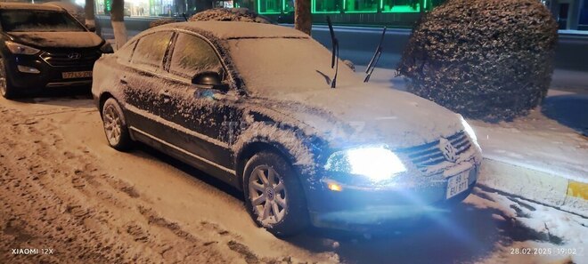 Volkswagen Passat 2004, 389,000 km - 1.8 l - Bakı